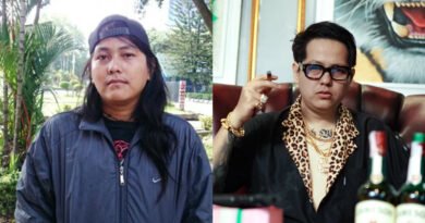 Salomo Fedricho Purba tercatat sebagai pemilik studio tatto terbesar di Sumatera Utara, Medan Tattoo Studio.